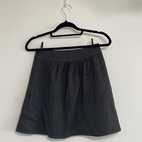 Final Touch Bow Skirt - Picture 2 of 2